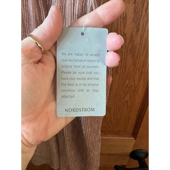 Lulu's Gold Shimmer Party Dress NWT Medium - Picture 4 of 6